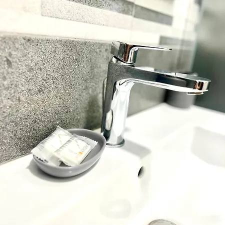 15 Min. Colosseo 2 - Casa Di Micca Рим