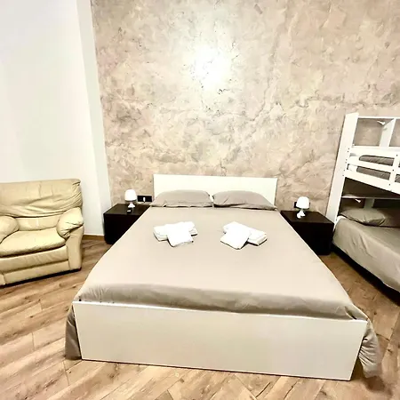 15 Min. Colosseo 2 - Casa Di Micca Апартаменты *